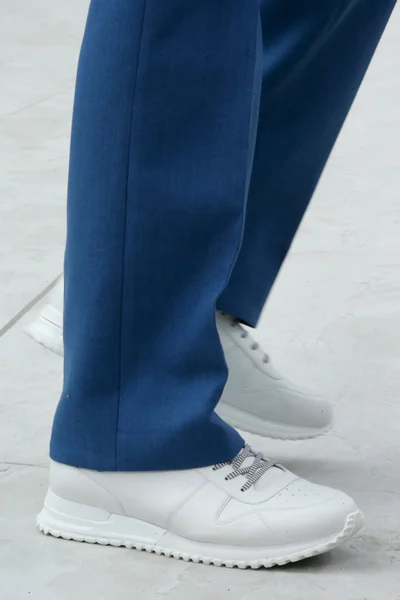 Look 19